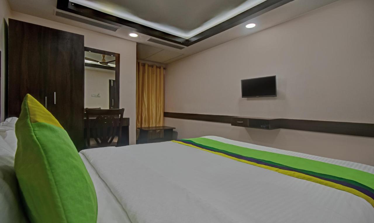 Treebo Trend Palm Tree Hotel Chennai Bagian luar foto