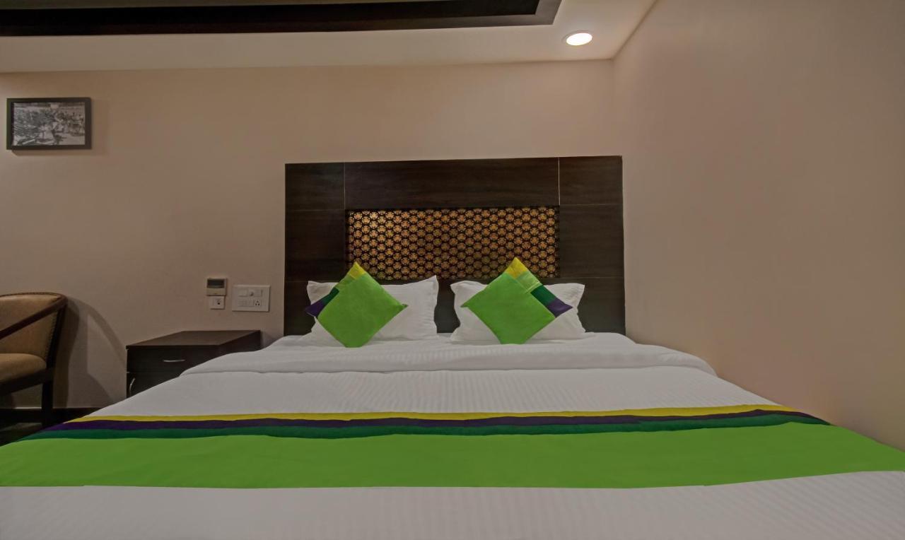 Treebo Trend Palm Tree Hotel Chennai Bagian luar foto