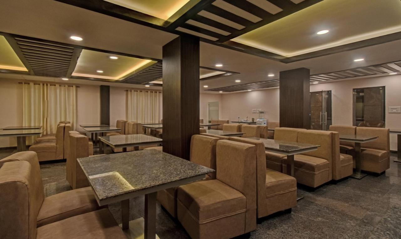 Treebo Trend Palm Tree Hotel Chennai Bagian luar foto